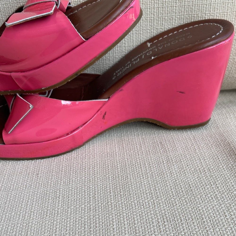 Donald J. Pliner Glossy Pink Knot Slide Mules Size 7.5 M - Picture 8 of 13